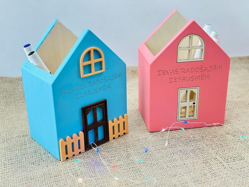Personalised pencil holder "House" 