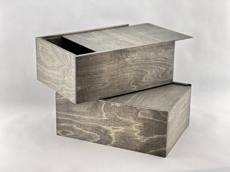 деревянная коробка с гравировкой